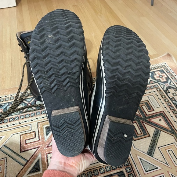 Sorel boots - Picture 4 of 4